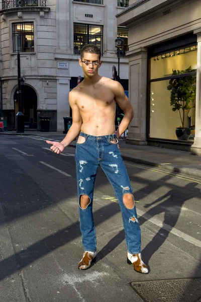 Look 15